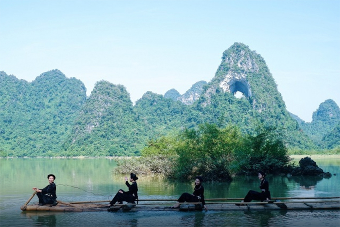 Mat Than Mountain in Cao Bang